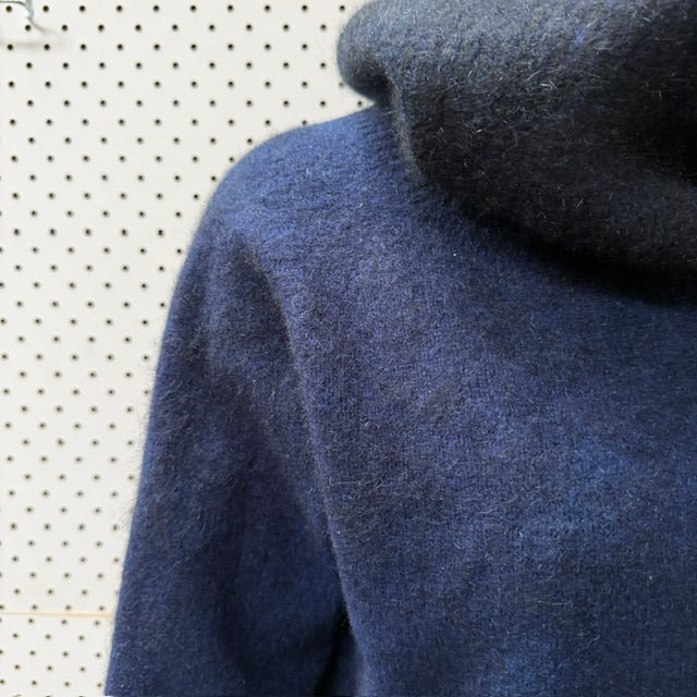 LOTHLORIAN / merino possum jumper with cowl neck / s (3918020994721632018)