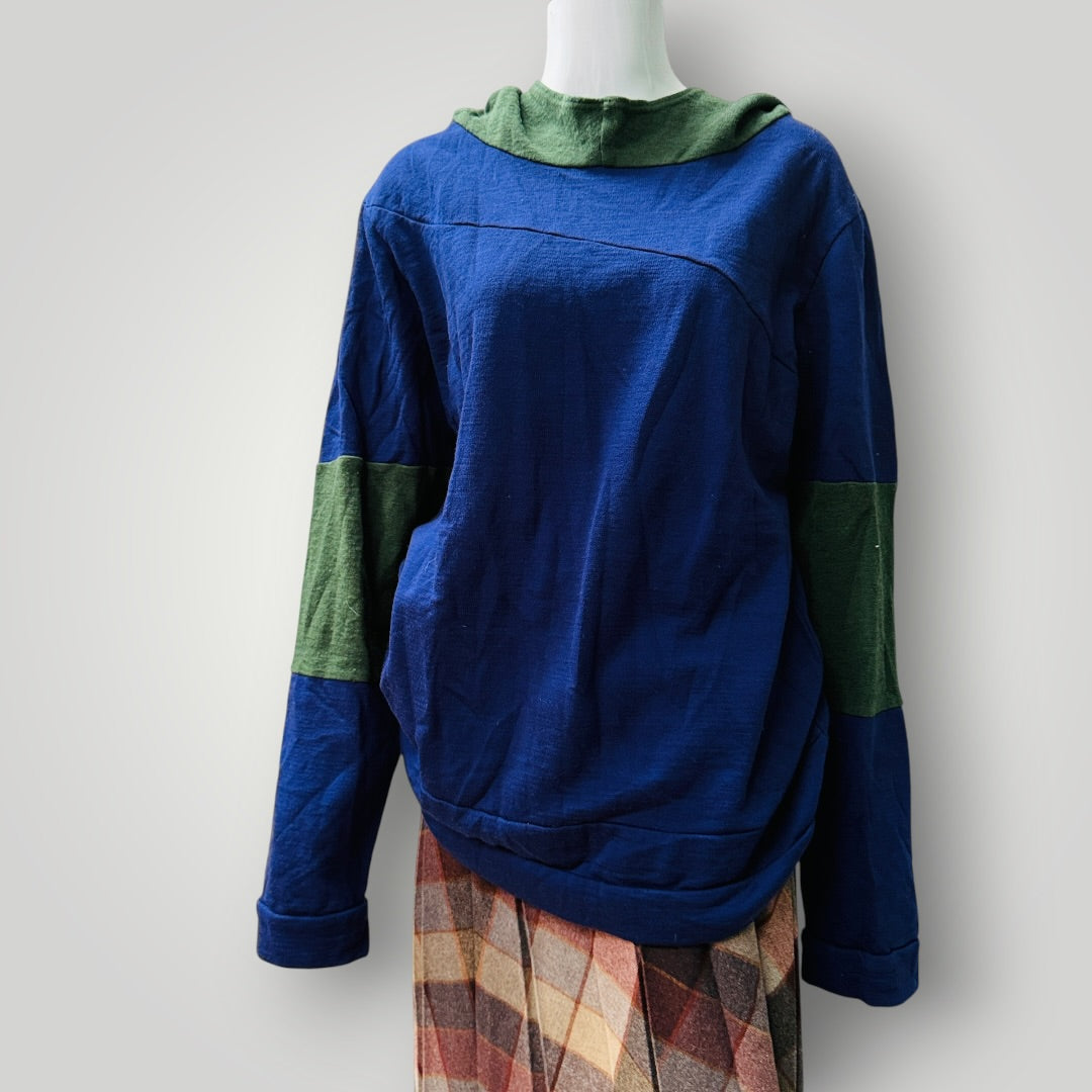 AMIKA / merino hoodie / made in nz / s/m (3919062749012635015)