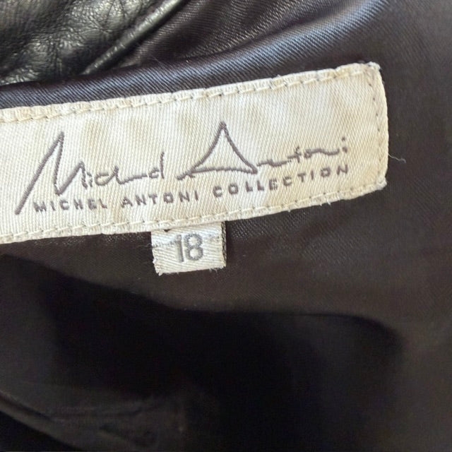 y2k vintage / MICHEL ANTONI / black leather skirt / 18 (3919662995270011046)