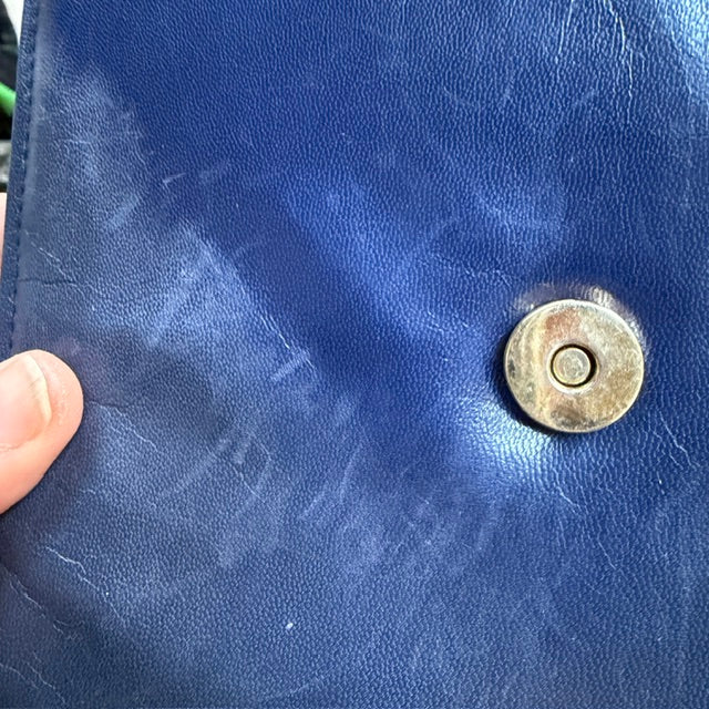 1980s vintage / blue leather cross body bag / made in nz (3920797442138839419)