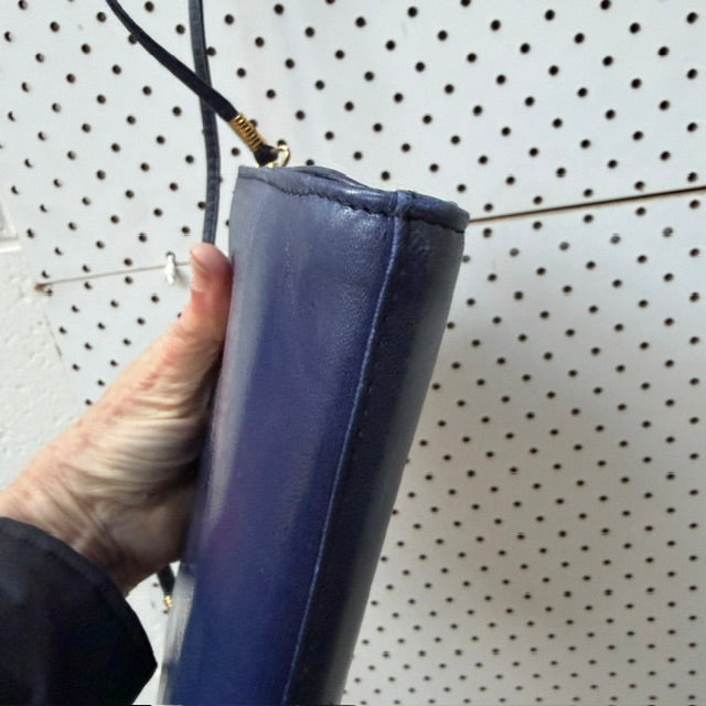 1980s vintage / blue leather cross body bag / made in nz (3920797456207891652)