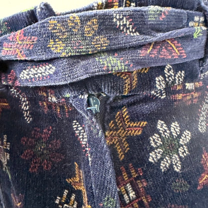 1970s nz vintage / JANE JEFFREY / patterned velvet midi skirt / 28 (3921392387954736160)