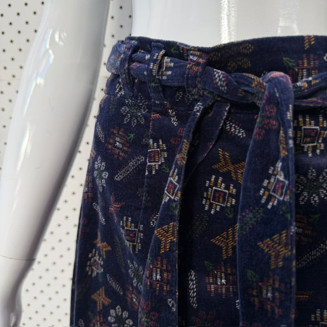 1970s nz vintage / JANE JEFFREY / patterned velvet midi skirt / 28 (3921392389699365840)