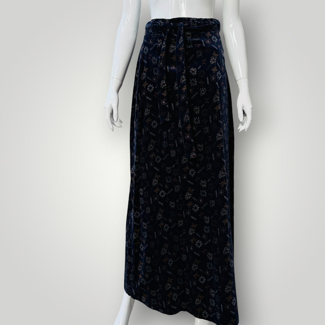 1970s nz vintage / JANE JEFFREY / patterned velvet midi skirt / 28 (3921392460034567874)