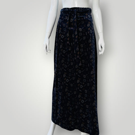 1970s nz vintage / JANE JEFFREY / patterned velvet midi skirt / 28 (3921392460034567874)