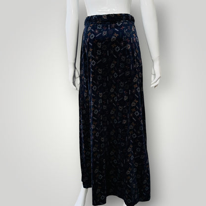 1970s nz vintage / JANE JEFFREY / patterned velvet midi skirt / 28 (3921392461333878758)