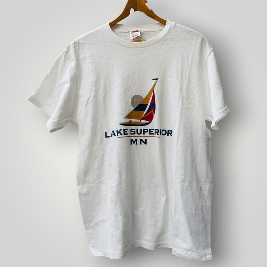 1990s vintage / tee / lake superior MN / m (3922008009700511098)
