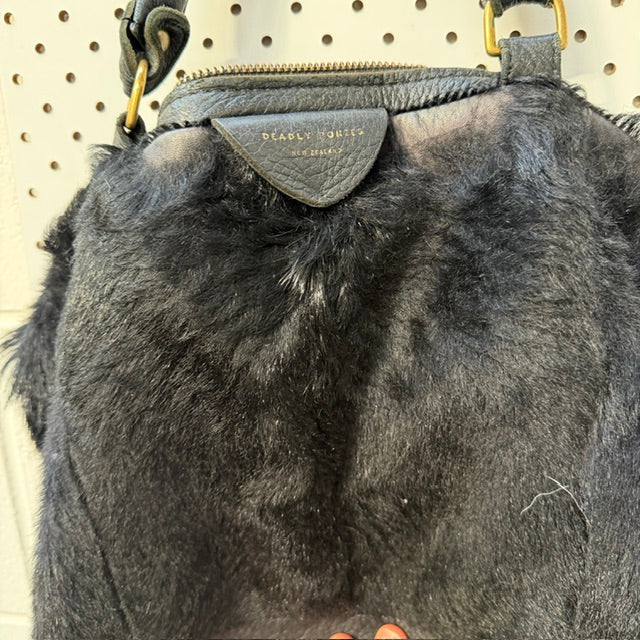 DEADLY PONIES / mr panther in fur / leather bag (3922603840310459928)