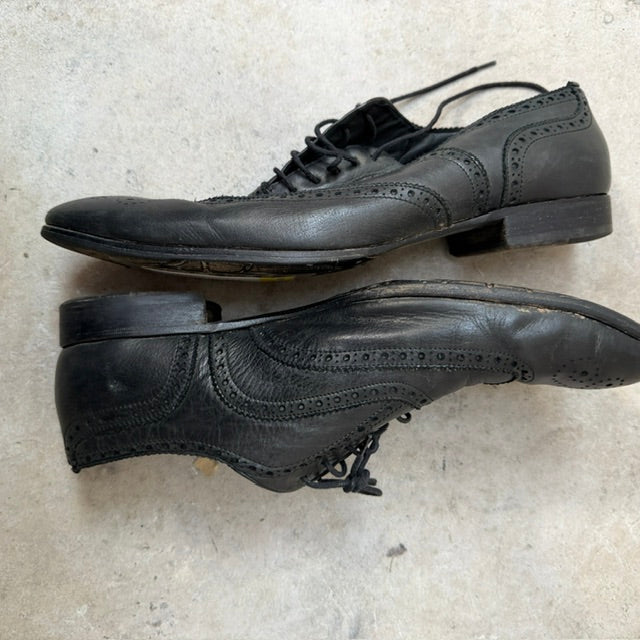 Paul Smith / Black Leather Wingtip Brogues / 9 (3922603871947015439)