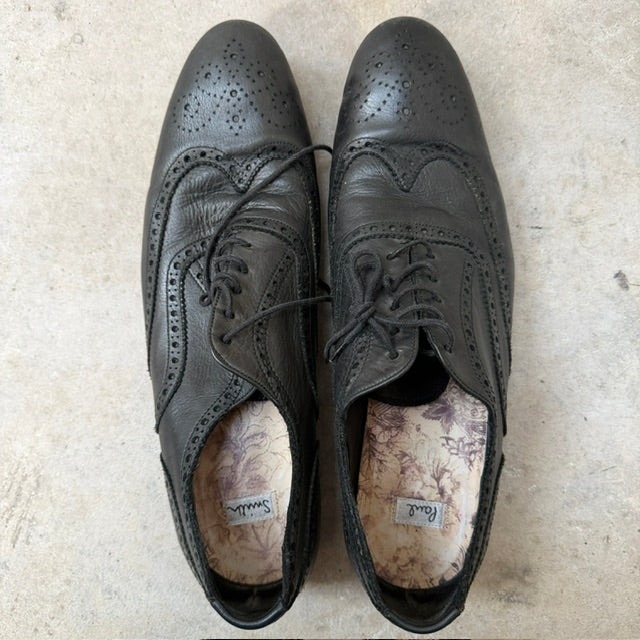 Paul Smith / Black Leather Wingtip Brogues / 9 (3922603882795858944)