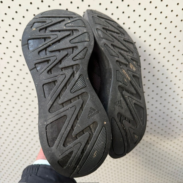ADIDAS / adizero aruku / trainers / (3922603931262435069)