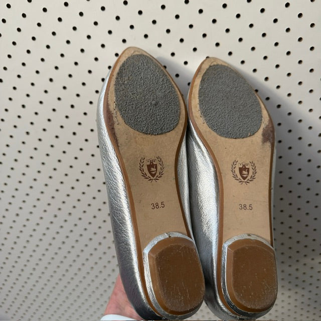 Mi Piaci / silver flats / 40 (3922603943011686727)