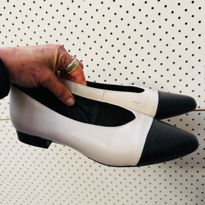 Mi Piaci / "V-Neck" Cap Toe Ballet Flats / 39 (3922603970439059929)