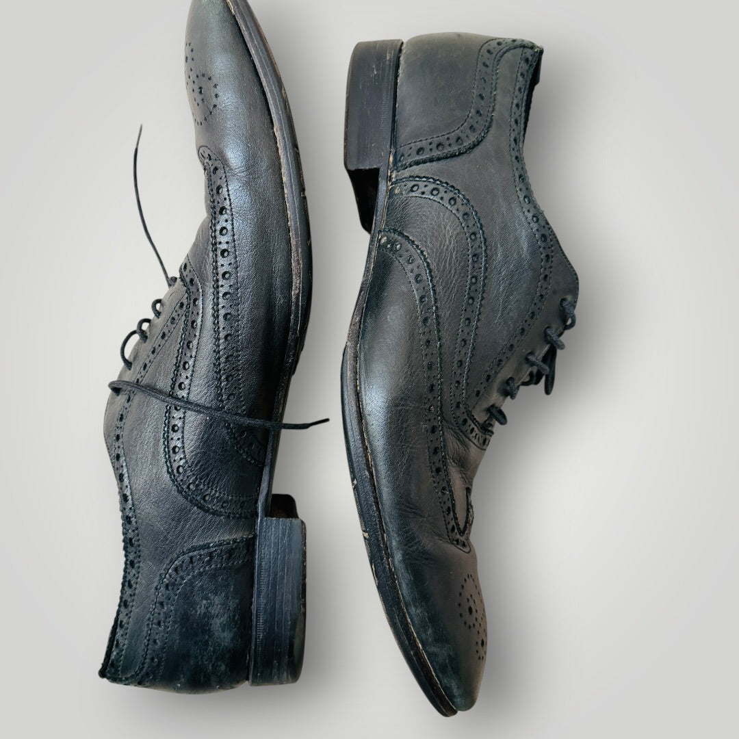 Paul Smith / Black Leather Wingtip Brogues / 9 (3922604074797365218)