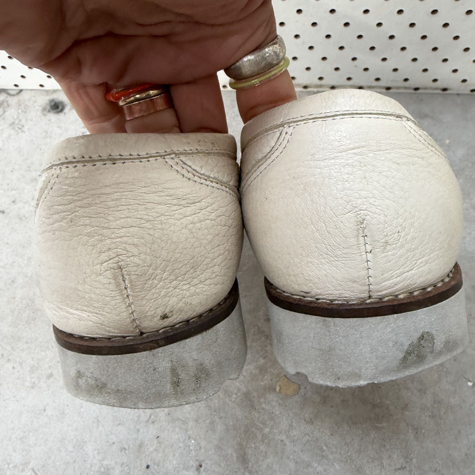 KATHRYN WILSON / flat leather loafers / cream / 38 (3923332930930903011)