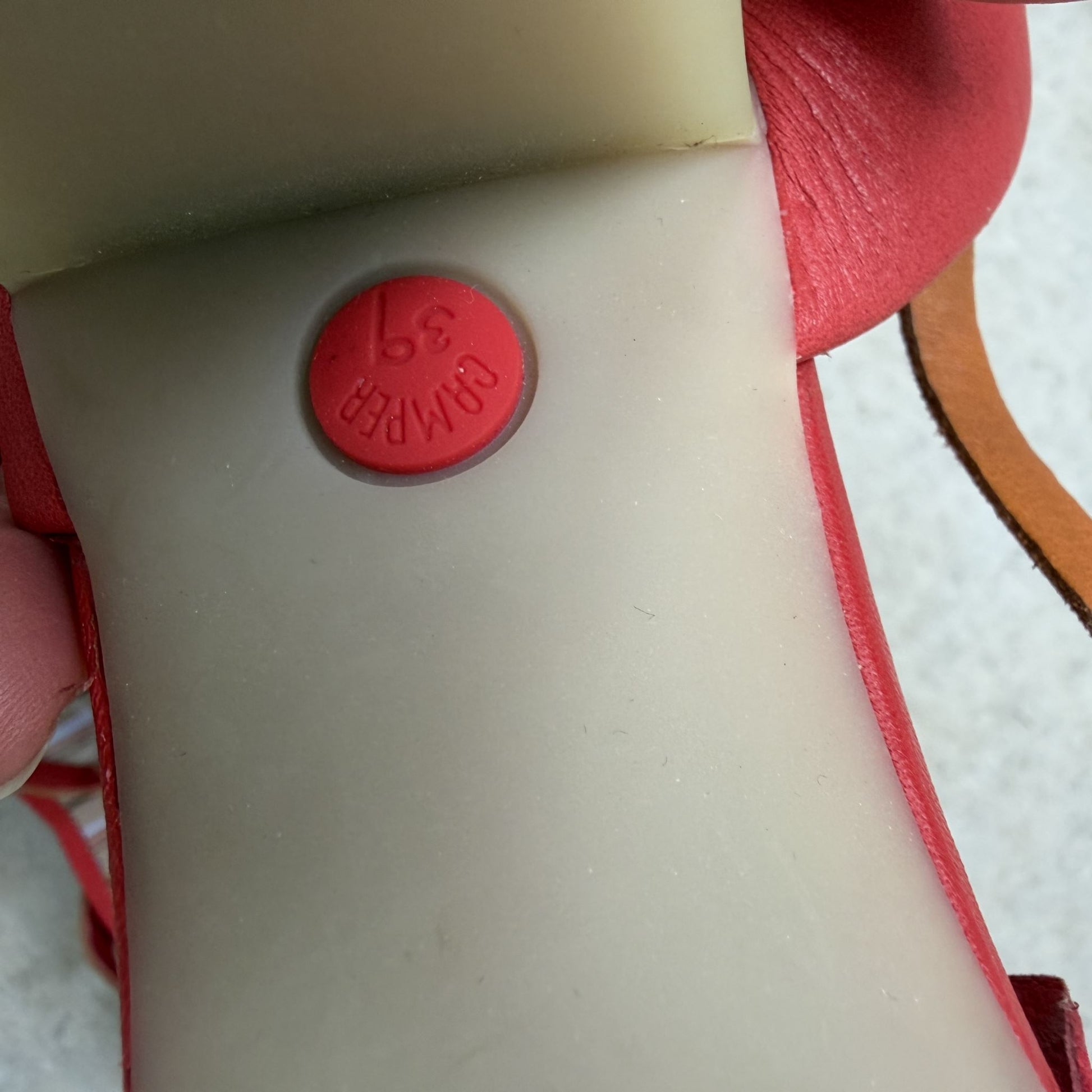 CAMPER / red + orange / 39 (3923332969941772331)
