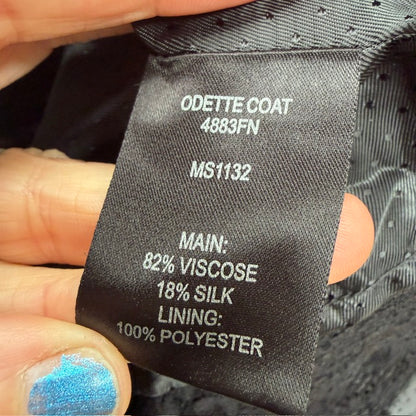 VERGE / 'odette' coat in navy silk velvet / XL (3923740131443824277)