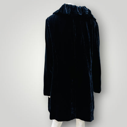 VERGE / 'odette' coat in navy silk velvet / XL (3923740335999912625)