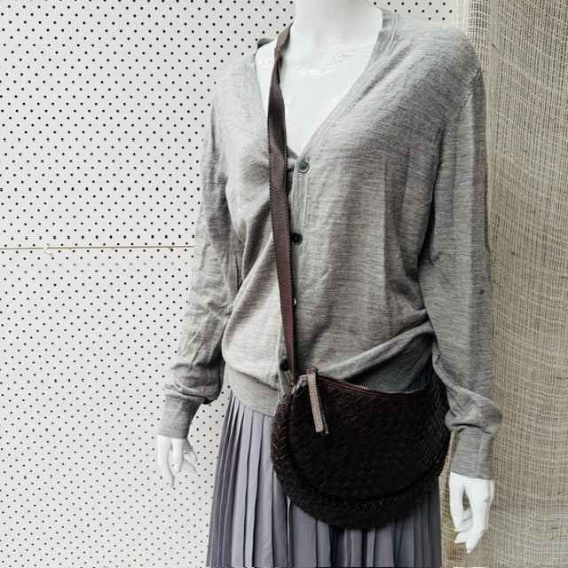 JUJU + CO / Basque slouchy cross body bag in woven leather (3923827308261859564)