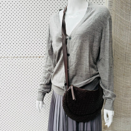 JUJU + CO / Basque slouchy cross body bag in woven leather (3923827308261859564)
