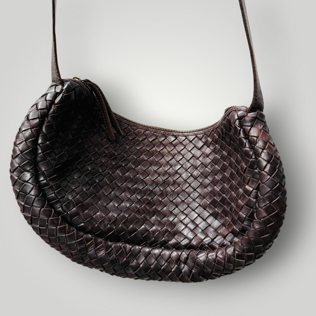JUJU + CO / Basque slouchy cross body bag in woven leather (3923827508056531637)