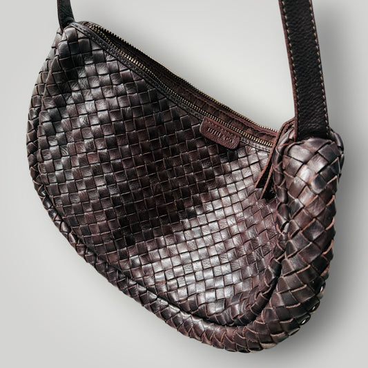 JUJU + CO / Basque slouchy cross body bag in woven leather (3923827509716014065)