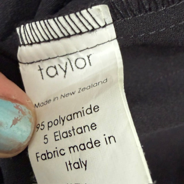 TAYLOR / cropped ruched pants / L / made in nz (3923983436012717138)