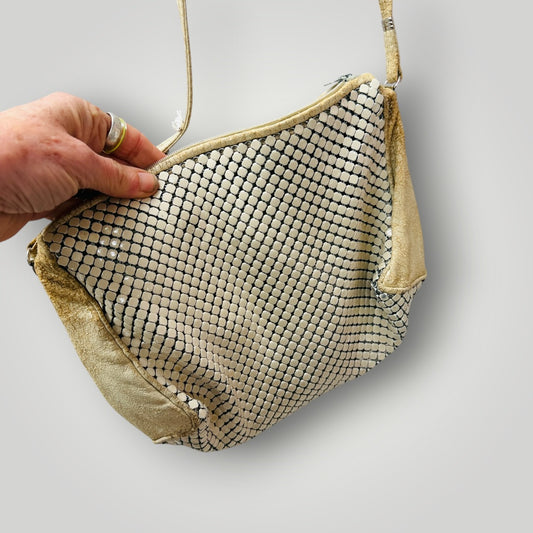 1960s vintage / OROTON / metallic mesh crossbody bag (3924432088965125561)
