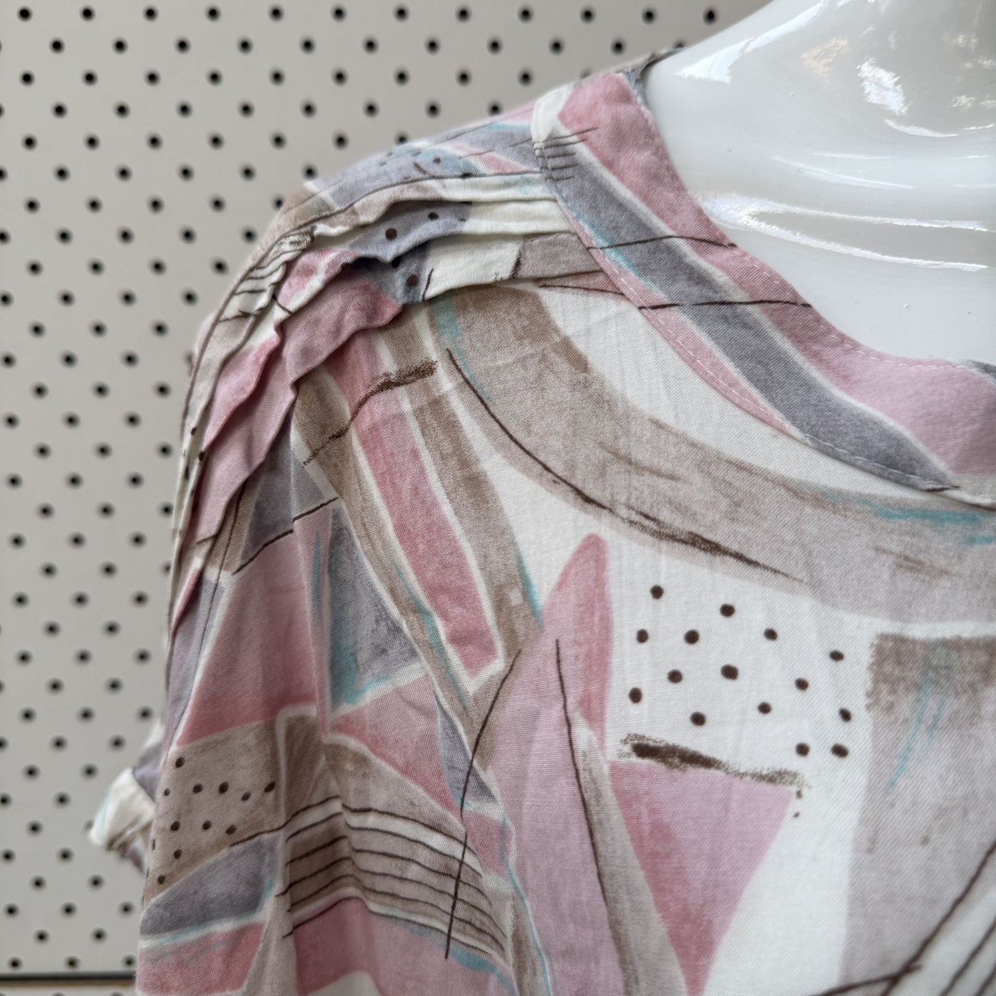 1990s nz vintage / EVES ST CLAIR / patterned top / 14 (3924503333353067151)