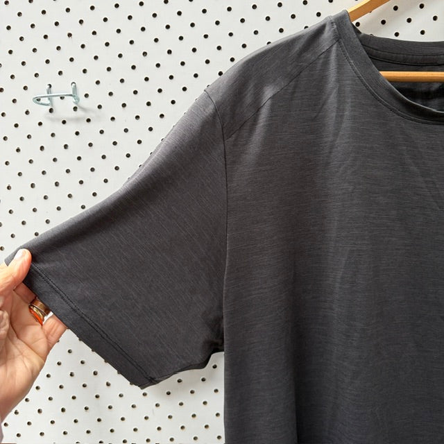 NORTH FACE / grey tee / L (3925206848376007463)