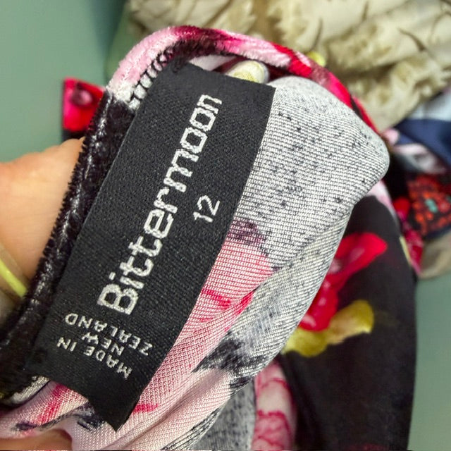 BITTERMOON / velvet floral top / 12 / made in nz (3925551406079656278)