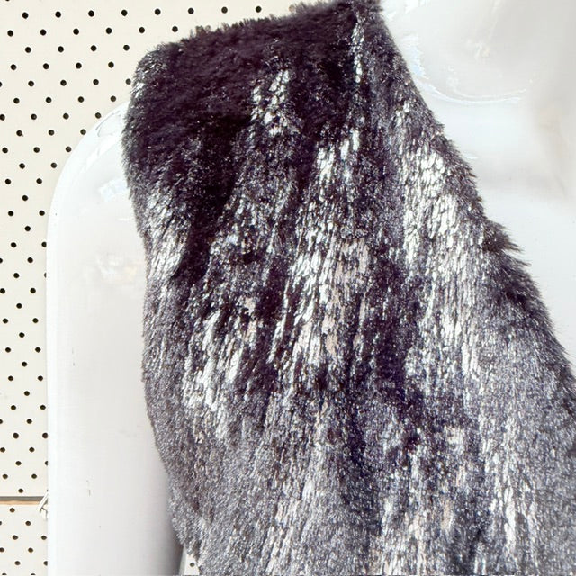 JACLYN M / black + silver faux fur vest / s / made in nz (3925725342635897867)