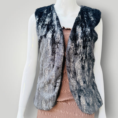 JACLYN M / black + silver faux fur vest / s / made in nz (3925725559173983812)