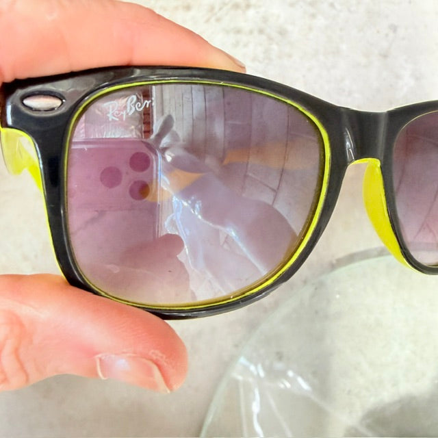 RAYBERI / black and neon yellow sayfarer-style sunglasses (3926139794921590667)