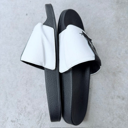 Y-3 x ADIDAS / white and black graphic slide sandals / 39 (3926155950415933543)