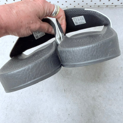Y-3 x ADIDAS / white and black graphic slide sandals / 39 (3926155958508577636)