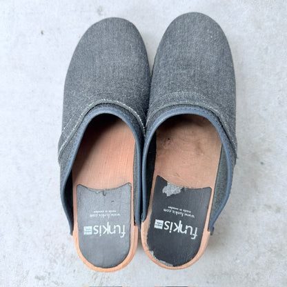 FUNKIS / dark denim blue wooden clogs / Size 39 (3926155998700940808)
