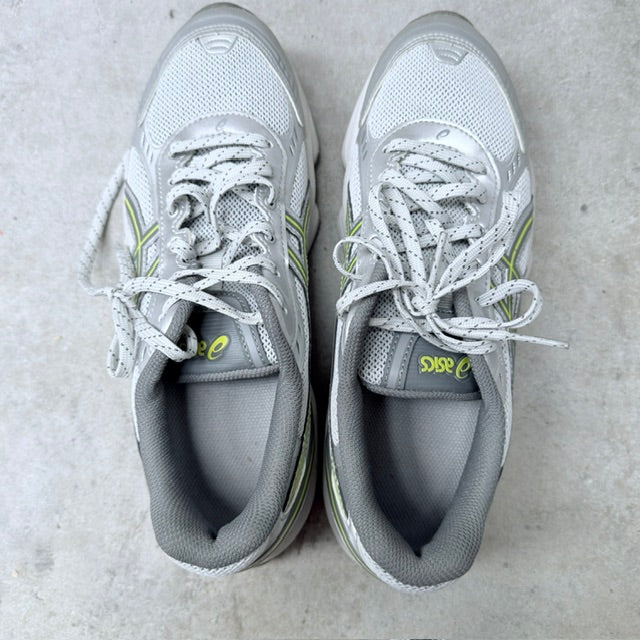 ASICS Gel-Kinetic Fluent / grey / sneakers / 39.5 (3926156058490982128)