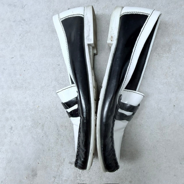 MINX / black and white patent leather two-tone loafers / Size 40 (3926156072138700565)