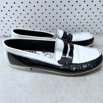 MINX / black and white patent leather two-tone loafers / Size 40 (3926156081508873330)