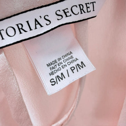 VICTORIA'S SECRET / soft pink satin short robe / Size S/M (3926225540581428511)