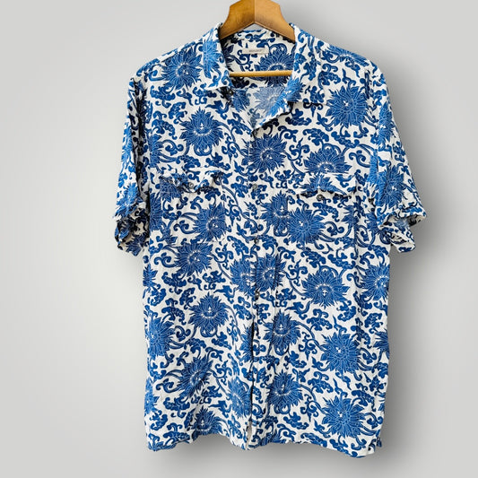 WORKSHOP / blue floral/scroll print short sleeve button-up shirt / XL (3926418149567233948)