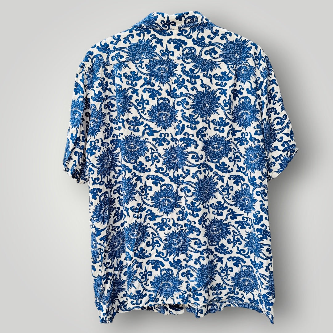 WORKSHOP / blue floral/scroll print short sleeve button-up shirt / XL (3926418152049819754)