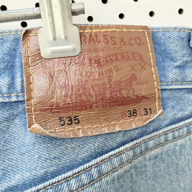 1990s vintage / LEVI'S / light wash 535 relaxed-fit denim jeans / 38 x 31 (3926828152097610604)