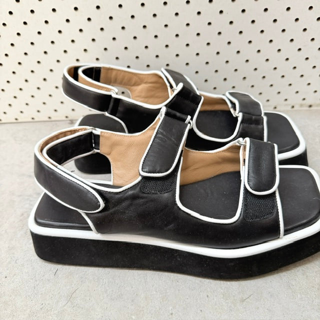 ABIGAYLE / polli walker sandals / size tbc (3926913342957171331)