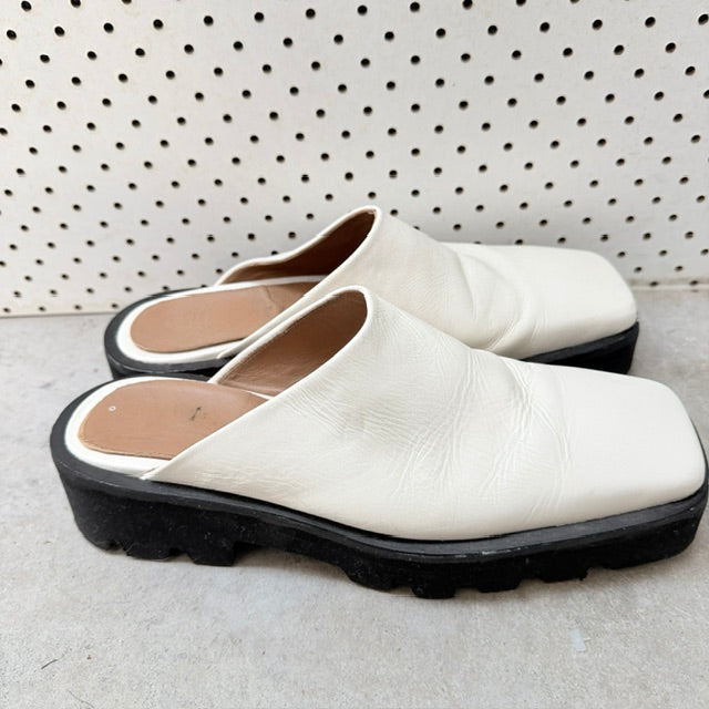 ABIGAYLE / Manzo Mule in cream leather / 40 (3926913359351850051)