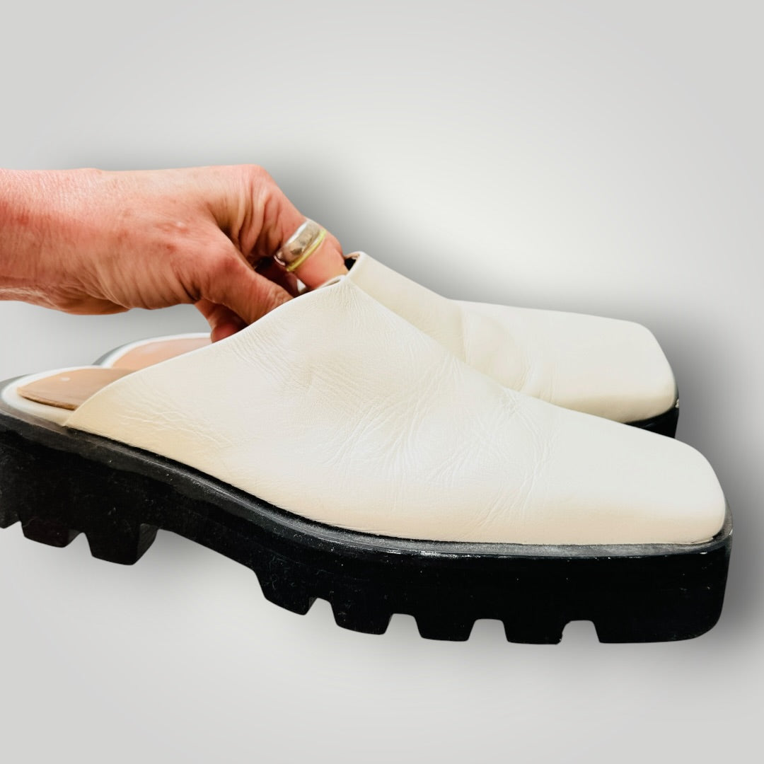 ABIGAYLE / Manzo Mule in cream leather / 40 (3926913747808571862)