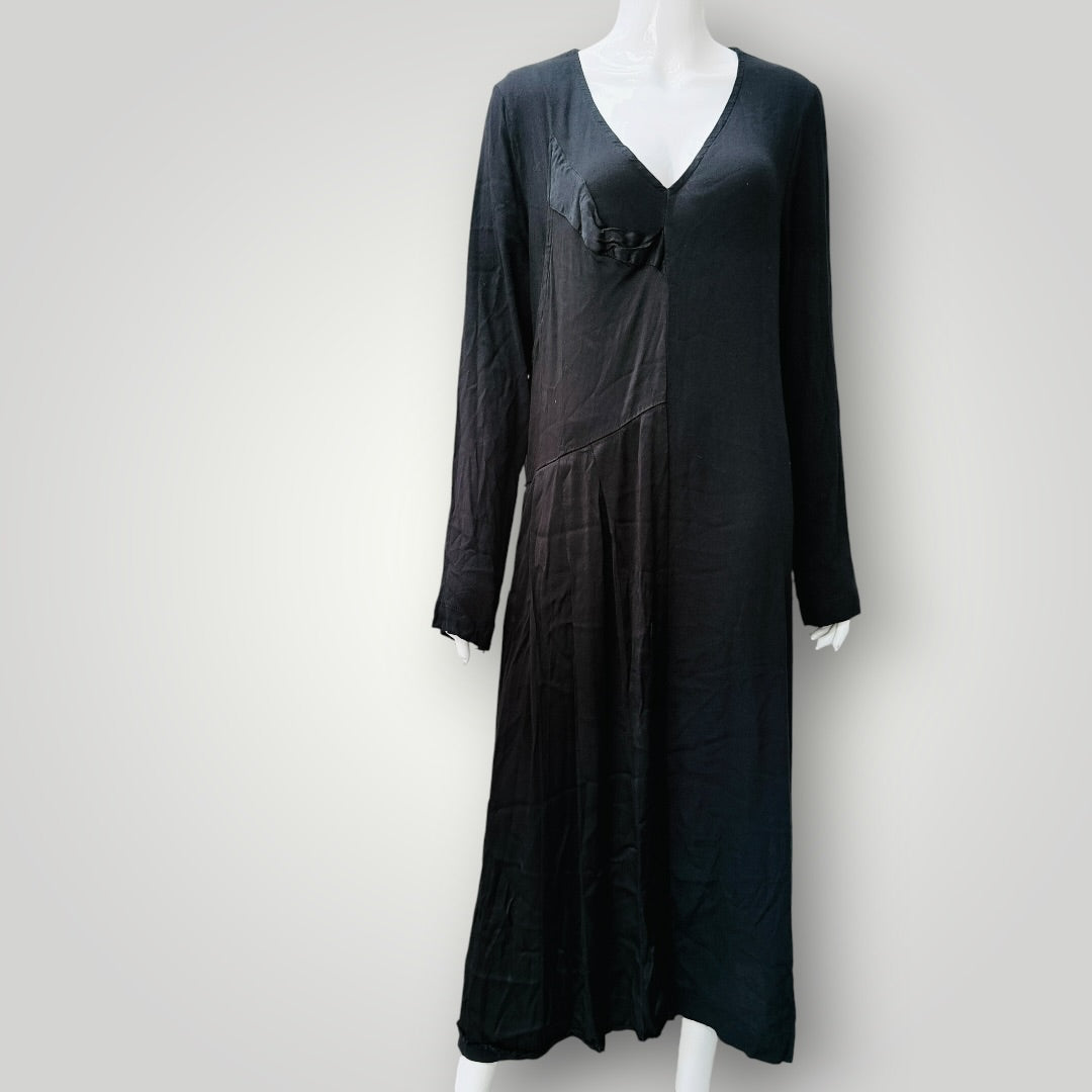 NOM*D / black long-sleeve v-neck midi dress / S (3927024706357649996)