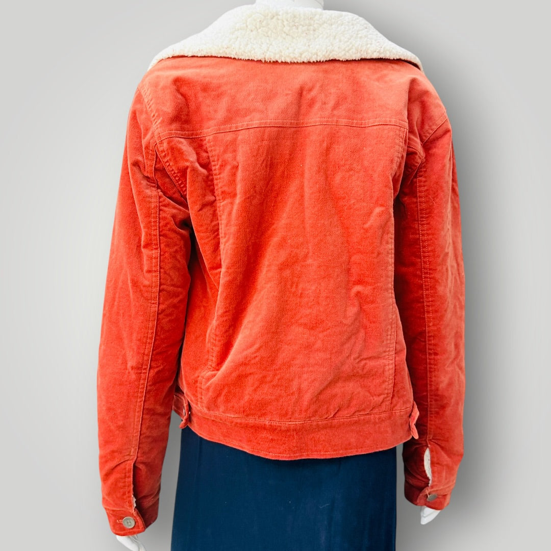 FOREVER 21 / rust orange corduroy sherpa-lined trucker jacket / M (3927364562509719248)