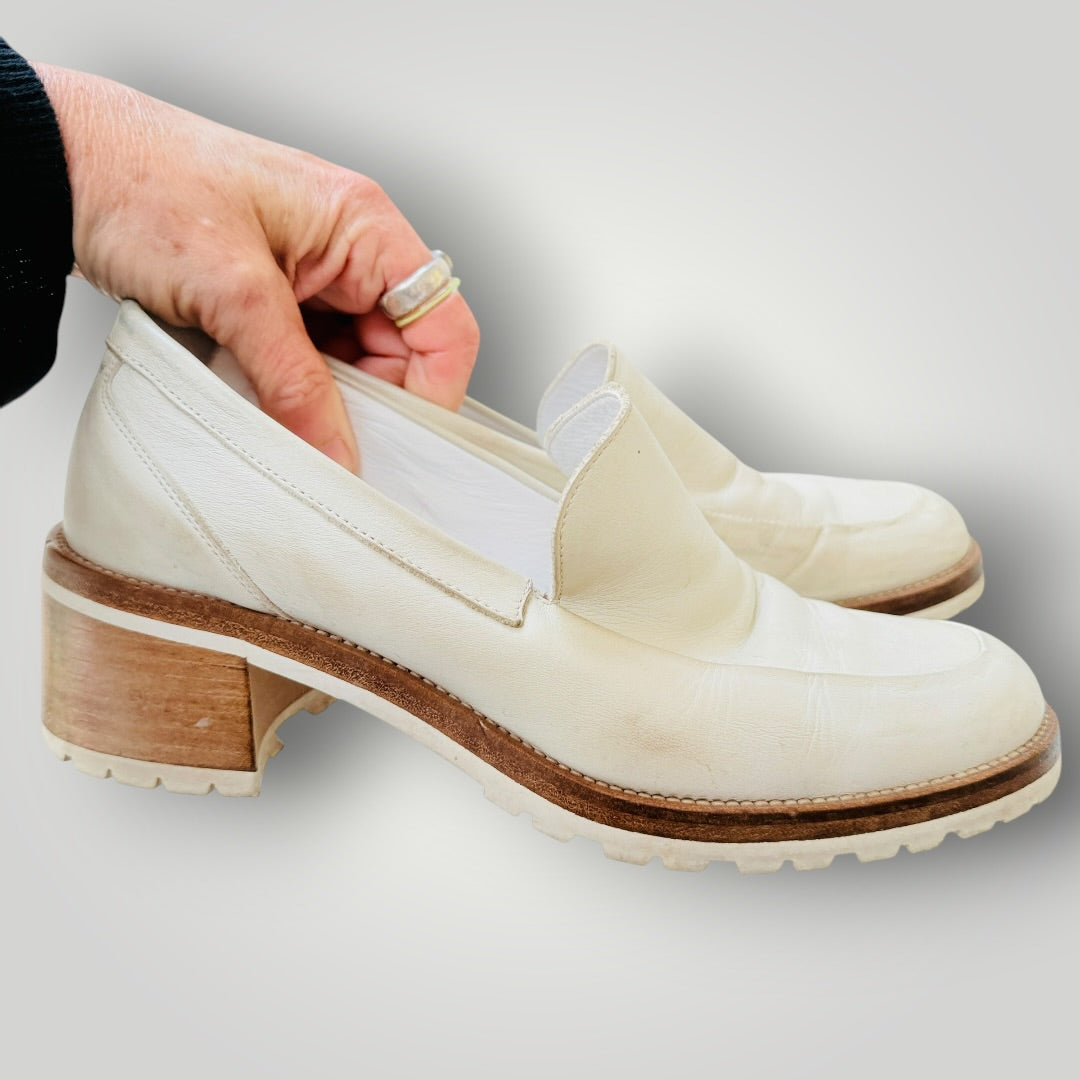 Beau Coops - Cream Leather Lug Sole Loafers - Size EU 38 (3928058939105389289)
